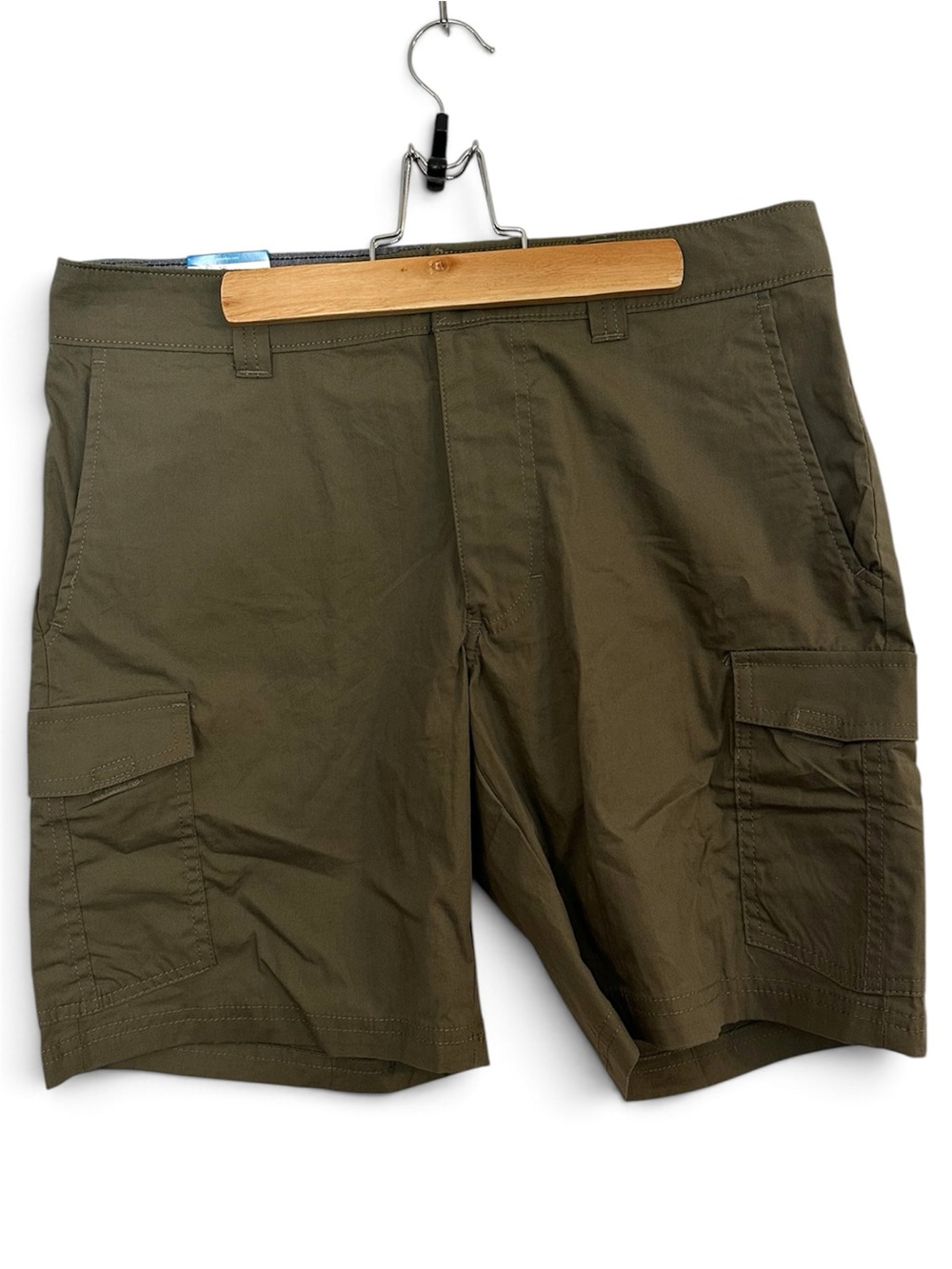 Columbia Men's Green Cargo Shorts
